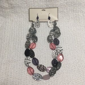 SOLD✨NWT Silver Metal & Bead Necklace and Earrings